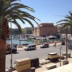 ベッド・アンド・ブレックファスト La Corte San Francesco