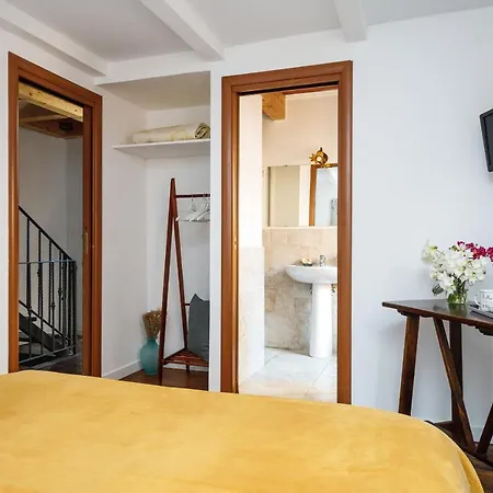 Oda ve Kahvaltı La Corte San Francesco Bari